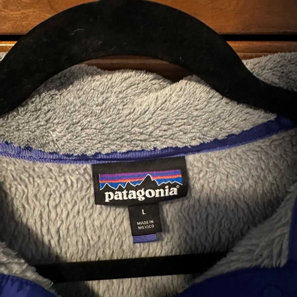 Gray Patagonia Pullover- Size Large - image 3